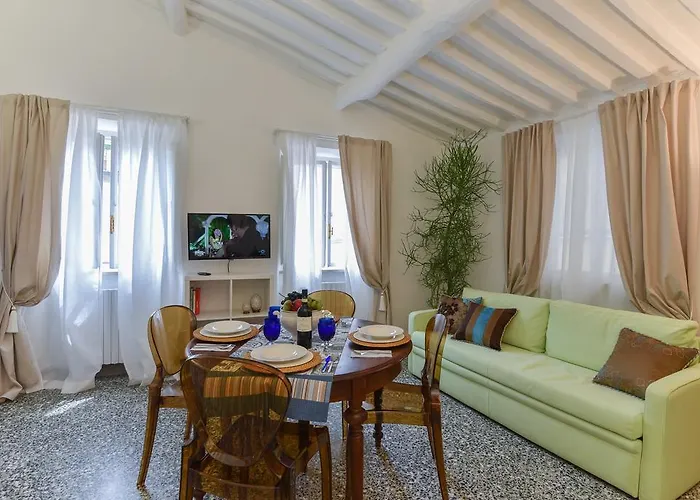 Dreaming Apartments Lucca Leonardo